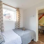 Beautiful Three Bedroom House - Manchester Escape