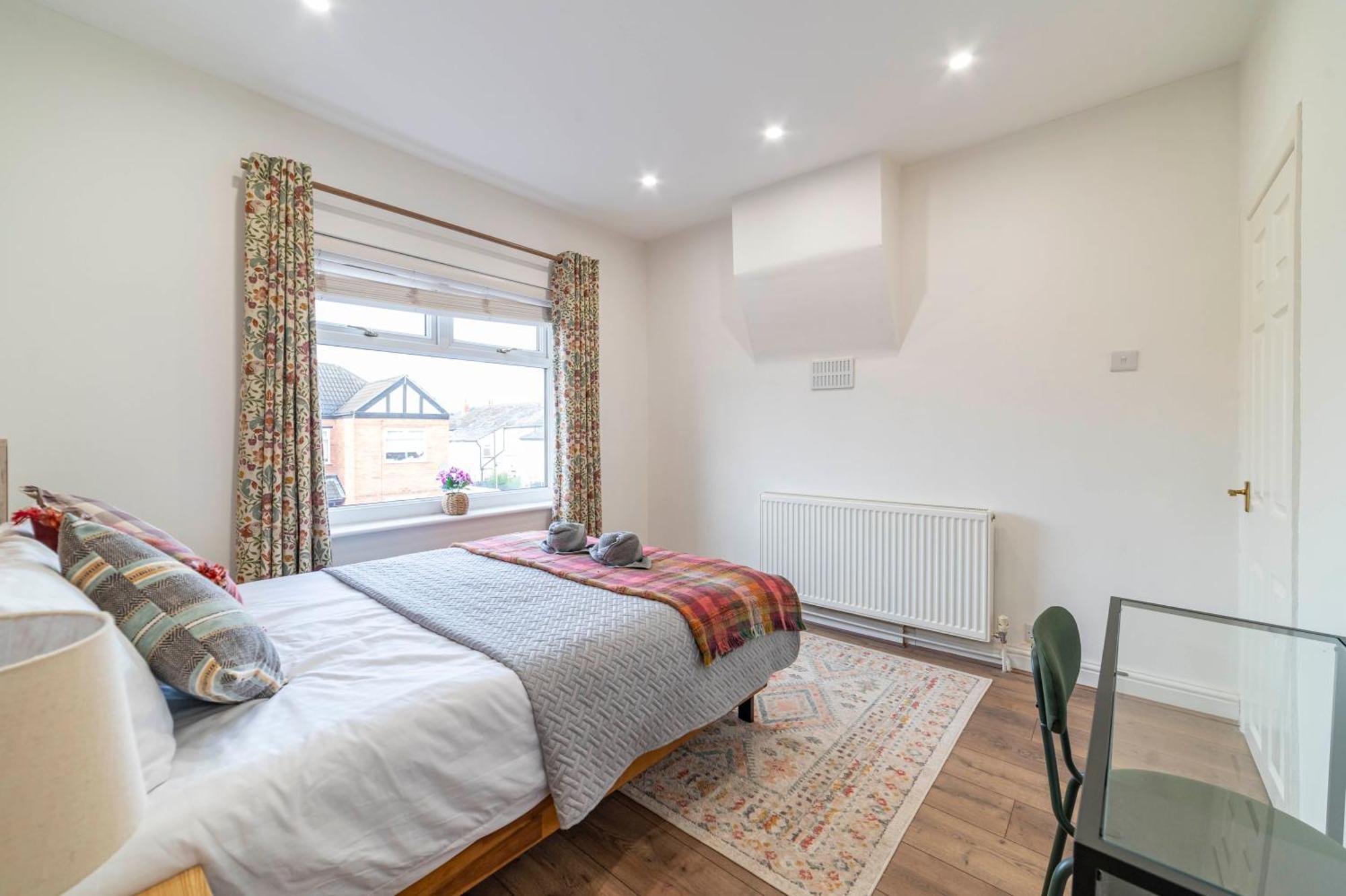 Holiday home Beautiful Three Bedroom House - Escape