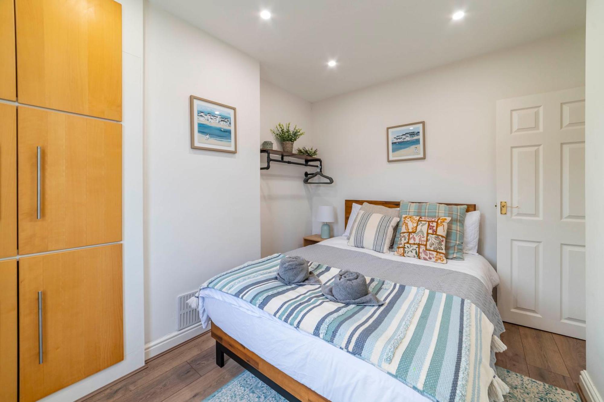 Beautiful Three Bedroom House - Escape Holiday home