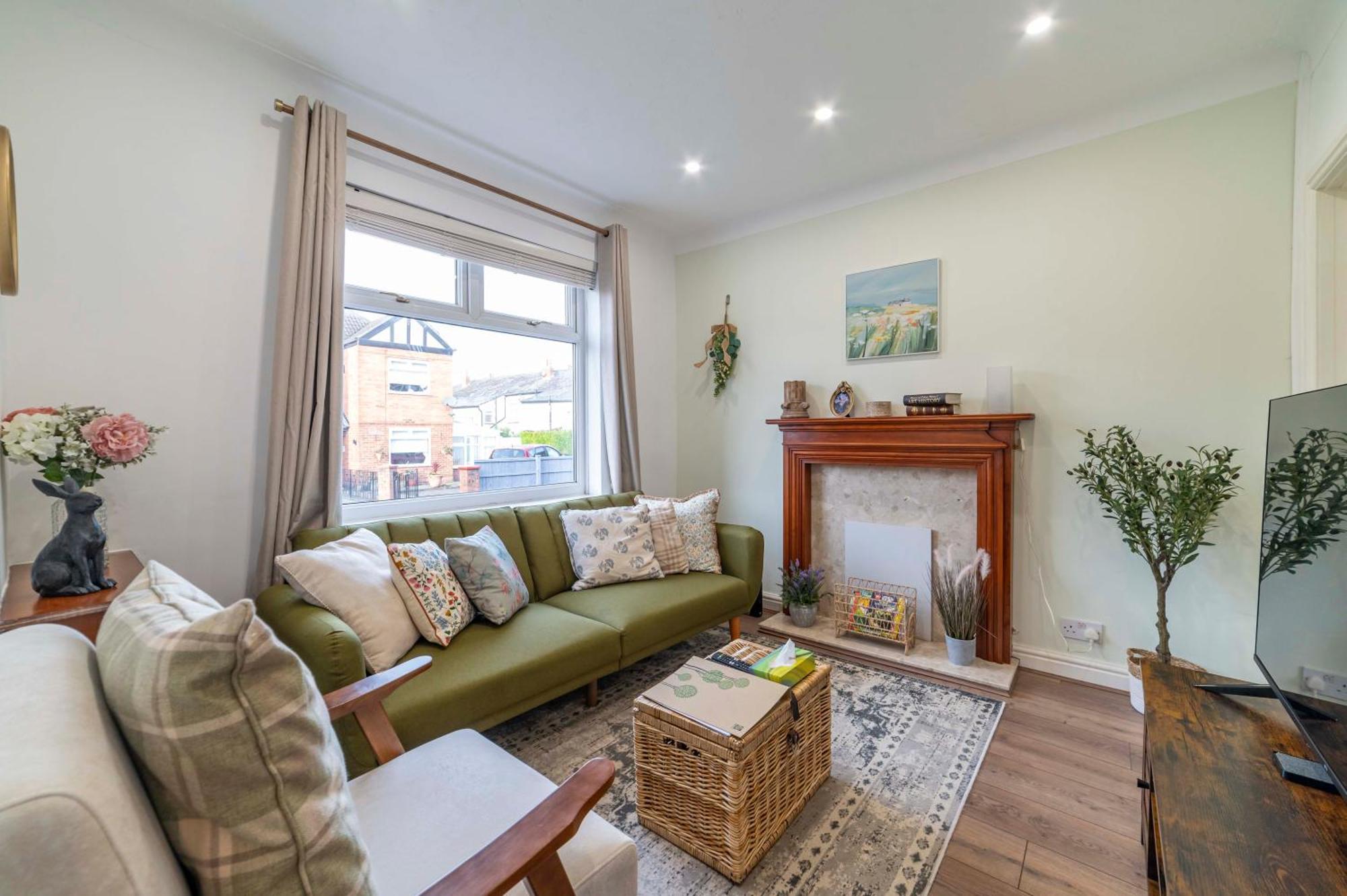 Beautiful Three Bedroom House - Escape *
